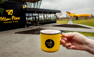 Restaurant Yellow Plane with Yak-40 opened 50 km from Kiev | Coffee