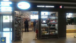 Air Hub shop with aviation souvenirs