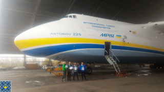 Antonov Plant Tour | Aviation Enthusiasts from United Kingdom, Sweden, Austria in front of Antonov AN-225 Mriya