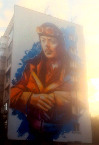Kyiv Mural to Pilot Petro Franko opened on Aviakonstruktora Antonova Street