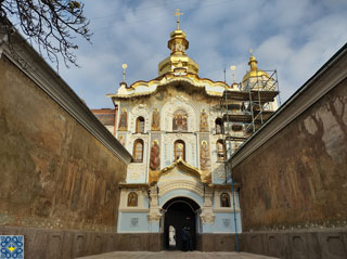 Kyiv-Pechersk Lavra Trinity Gate Church Entry open after facade restoration