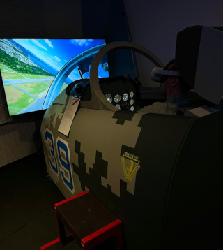 Kyiv Flight Simulator Aero L-39 Albatros with VR Headset Oculus Quest 2