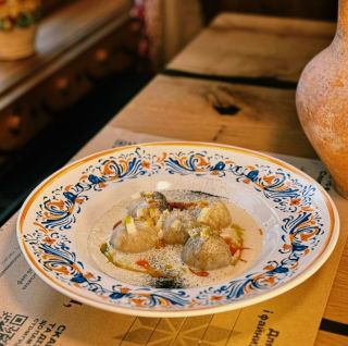 Yaremche Restaurant Hutsulshchyna reopened with Traditional Carpathian Dishes - Ternyuhy