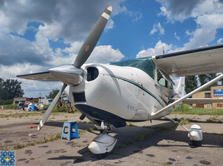 Kyiv Light Aircraft Charter | Cessna 182 at Chayka Airfield