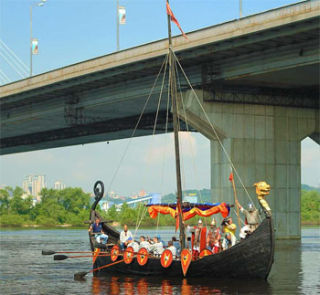 Boat-Drakkar Prince Vladimir started the navigation on 15th of May 2013 and will make sail expedition to Ochakiv