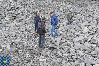 Descent Into Quarry UGOK | Special Tour | Discovering the iron ore samples