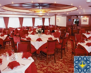 Ukraine Cruises Kyiv - Odessa by Dnieper River on Luxury Ship | Restaurant