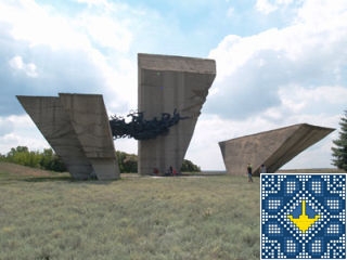 Ukraine Izum Sights | Kremenets Mountain, Memorial of Second World War and Polovtsian Women (Stone Babas)