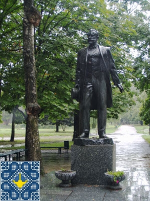 Ukraine Trostyanets Sights | Monument to Composer Pyotr Ilyich Tchaikovsky